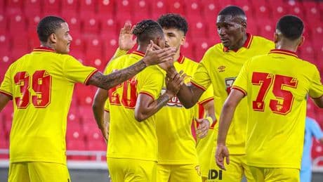 Göztepe, Manisa FK'yı 6-0 mağlup etti