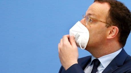 Masken-Affäre: Wie Jens Spahn Steuermilliarden versenkte