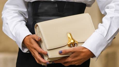 6 purses to buy if you don't want to carry the same luxury bag everyone else has