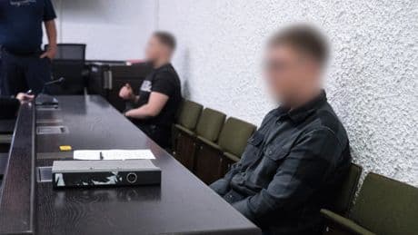 Prozess in Stuttgart: Zwei junge Männer wegen bundesweiter Bombendrohungen verurteilt