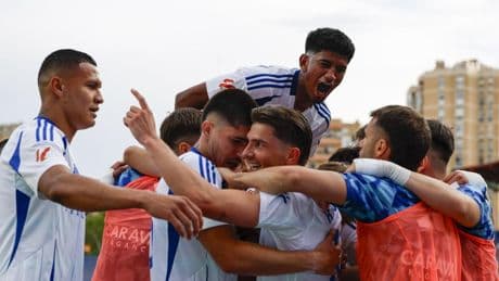 El Zaragoza se salva, pero la afición muestra su disconformidad