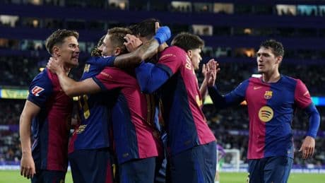El Barça sufre pero remonta en Valladolid y refuerza su liderato en la Liga