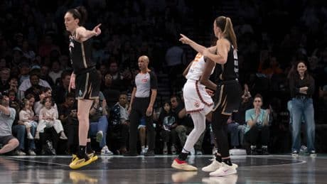 Liberty torch Sun for record 48-point blowout to tie best start in franchise history