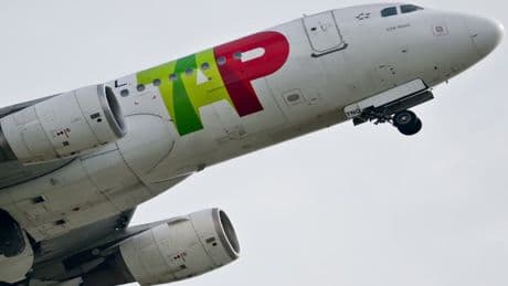 Le Portugal relance la privatisation de sa compagnie aérienne TAP: bataille en vue entre Air France, Lufthansa et IAG