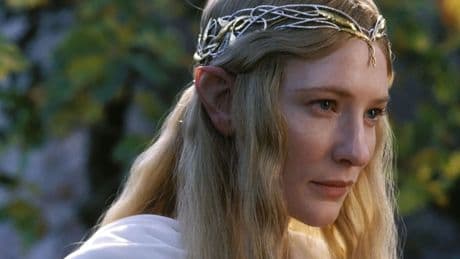 La indignación de Cate Blanchett con un juguete de &#039;El señor de los anillos&#039;: &quot;¿Es que las elfas no llevan ropa interior&quot;?