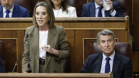 Cuca Gamarra dice que España necesita un "Gobierno decente" y Yolanda Díaz acusa al PP de generar "inestabilidad"
