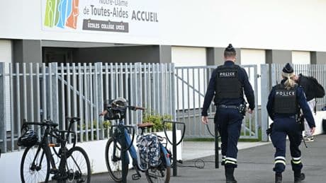 Attaque au couteau à Nantes : le drame relance la polémique sur la sécurisation des établissements