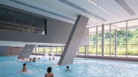 Un an après les JO, la piscine olympique de Saint-Denis s’ouvre timidement au public