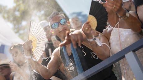 Hunderttausende bei heißer Street Parade in Zürich