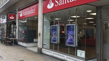 Santander ajustará la provisión por el 'caso de los coches' en Reino Unido