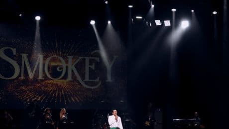 After Allegations, Smokey Robinson Show Goes On as Planned
