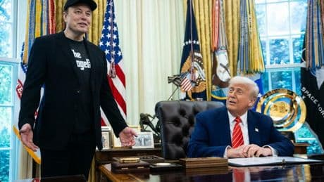 Musk vs Trump, cosa c'è dietro: i tagli alle auto elettriche, lo scontro con i consiglieri di Donald e l'appoggio al ?giudice (perdente)