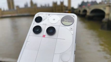 Nothing Phone (3): este móvil es único en su clase por su divertida pantalla trasera con micro LEDs