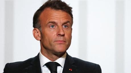 Emmanuel Macron appelle les chercheurs internationaux à « choisir » la France et l’Europe, avec un « rendez-vous le 5 mai »