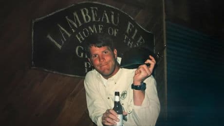 De leyenda de la NFL a rostro de la vergüenza: el caso Brett Favre sacude Netflix con un documental explosivo