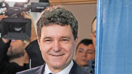 Rumäniens neuer Präsident: Machtbewusst in einer Dreizimmerwohnung