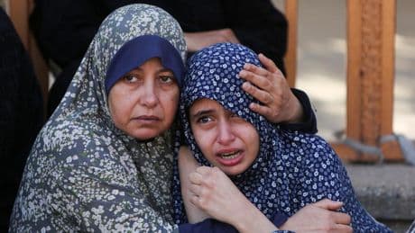 Al menos 24 muertos por disparos de Israel en un punto de reparto de ayuda en Gaza