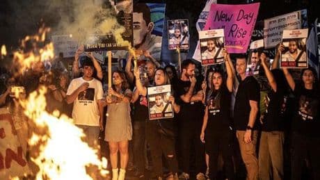 İsrailliler, Gazze'de ateşkes ve esirlerin geri getirilmesi talebiyle gösteri düzenledi