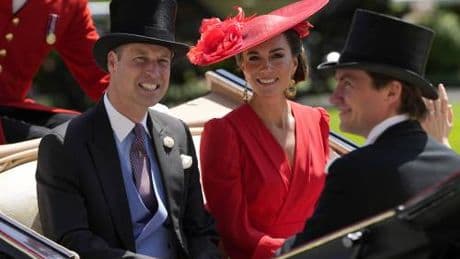 Saranno William e Kate ad accogliere Macron a Windsor. Carlo "Re uscente"?