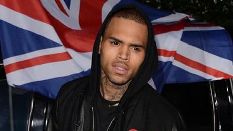 El rapero Chris Brown detenido en el Reino Unido por agredir a un productor con una botella en una discoteca