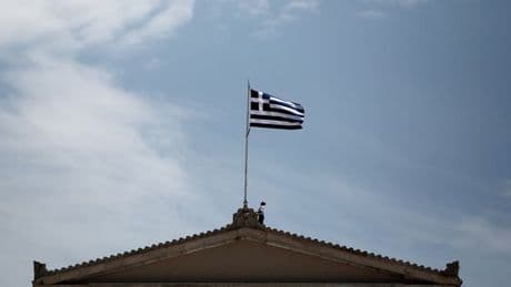 "C'est l'heure de la classe moyenne, de la famille et des jeunes": pourquoi le gouvernement grec veut baisser les impôts