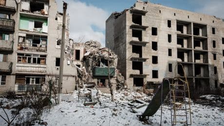 Ukraine ‘bracing for battle’ in key town after Russia claims major breakthrough