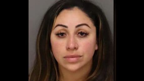 Unlicensed Florida dentist arrested after customers complain about botched veneer surgery