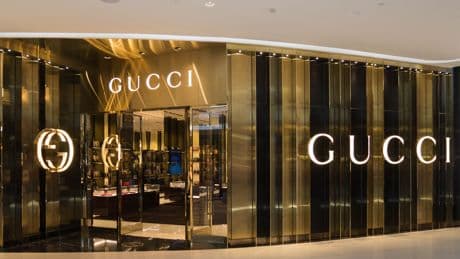 El propietario de Gucci mantiene conversaciones para vender un edificio en la Quinta Avenida