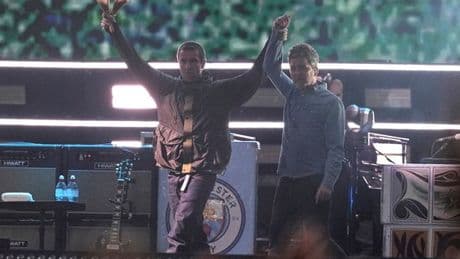 Oasis fans issued Heaton Park warning over train travel days before concert