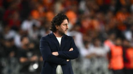 Fatih Tekke'den maç sonu hakem tepkisi