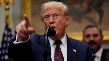 Trump sacude el comercio mundial con cambios de última hora en los aranceles