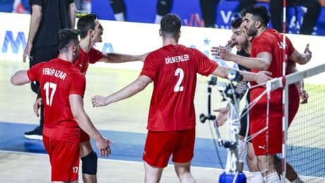Efeler'in rakibi Macaristan!