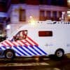 Auto rijdt door na aanrijding in Friesland, slachtoffer overleden