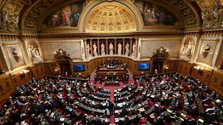 "Elles n'empêchent ni les fermetures, ni les délocalisations": les 2.200 aides publiques aux entreprises dans le viseur d'un rapport du Sénat