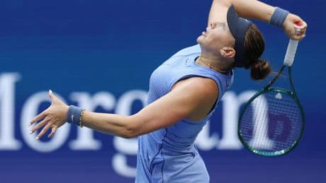 US Open: Amanda Anisimova spoelt nare smaak van pijnlijke Wimbledon-nederlaag weg tegen Iga Swiatek