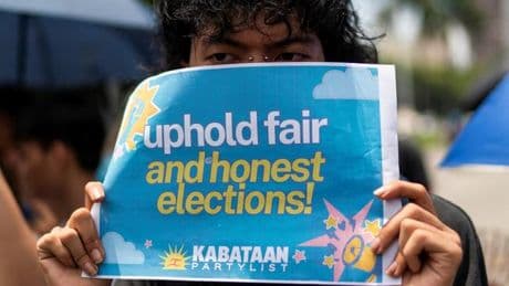 Philippines : les élections, marquées par des irrégularités, affaiblissent Marcos