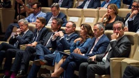 Il lusso è assoluto solo per pochissimi  (ma valgono il 37%)