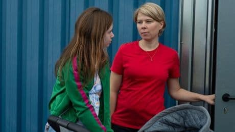 Cannes 2025 : dans « Jeunes mères », des frères Dardenne, quatre adolescentes aux abois, et quelques bonnes fées