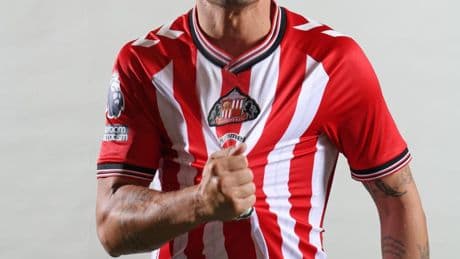 Relegation Favorites Sunderland Need An Unlikely Hero