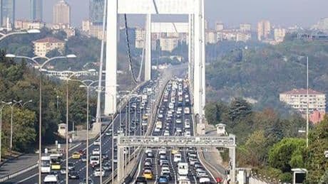 İstanbul'da haftanın üçüncü iş gününde trafik yoğunluğu yüzde 72'ye çıktı