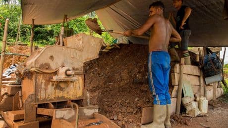 Mines : la Guyane rêve d’exploiter son sous-sol sans limites