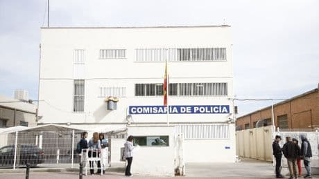 Detienen a un policía de Torrejón por estrangular hasta la muerte a un ladrón que intentó robarle el móvil