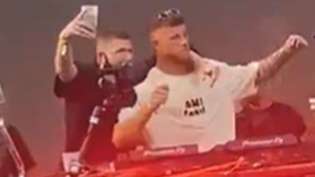 John Lundstram parties with Premier League best pal as ex Rangers star gets behind the decks at music festival