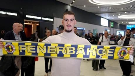 Fenerbahçe, Mimovic'in lisansını çıkardı
