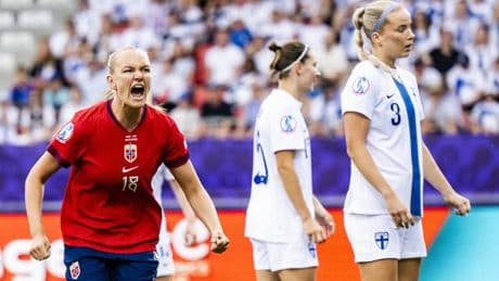 Fußball-EM: Norwegen besiegt Finnland und erreicht das Viertelfinale
