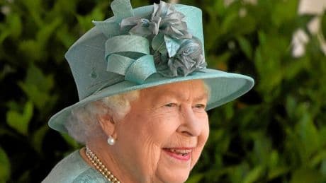 « Pouvez-vous me maintenir en vie ? » : révélations sur les derniers mois d’Elizabeth II