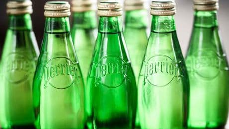 Fraudes aux eaux minérales Perrier : « les nombreuses enquêtes montrent que la dissimulation était une stratégie délibérée de l’Etat depuis le début »