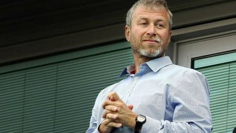 Roman Abramovich, il governo britannico pronto a far causa per 2,5 miliardi da vendita Chelsea: cosa è successo e le motivazioni