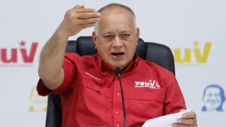 Le Venezuela suspend les vols avec la Colombie, dénonçant l'infiltration de «mercenaires»