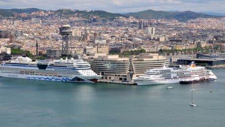 Barcelona elimina dos terminales de cruceros en plena ofensiva política contra el turismo